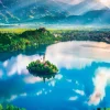 Online Beverly Jigsaw Puzzle M81-875 Small Church Lake Bled Slovenia (1000 S-Pieces)